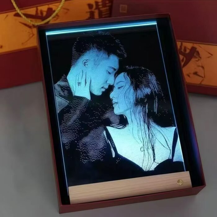 Custom Hammered Glass Portrait 10" (20×30cm) | Handmade Photo Keepsake with LED Base - Image 1